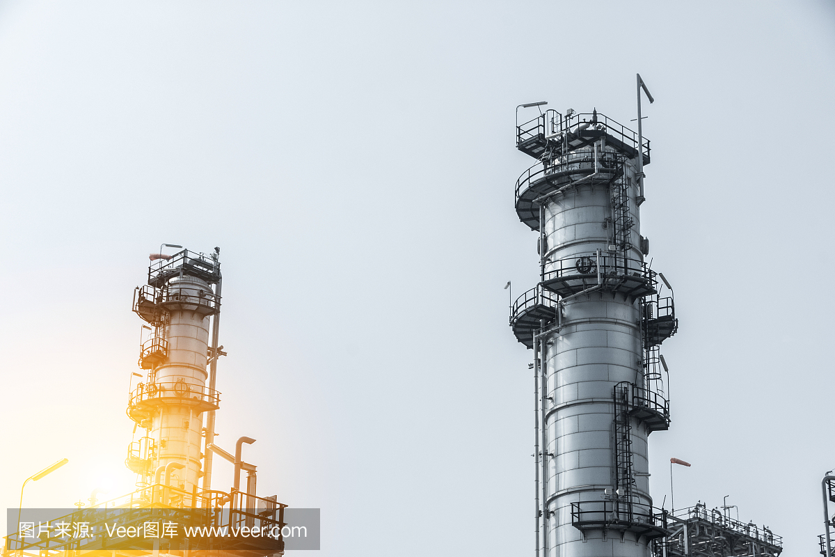 工業園區。石油和天然氣煉制工業工廠。